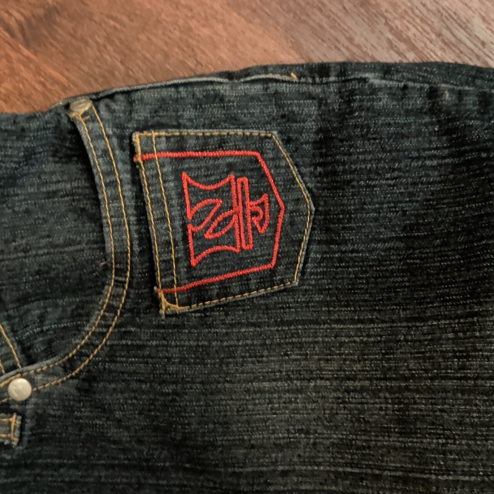 Neeso Jeans - Picture 4 of 6